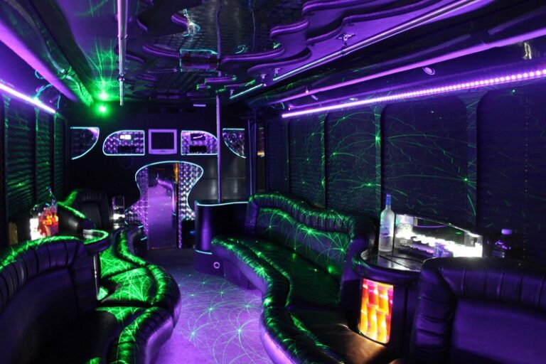 Things You Should Remember When You Hire A Toronto Party Bus Rental